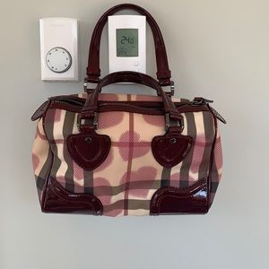 Burberry handbag in heart print